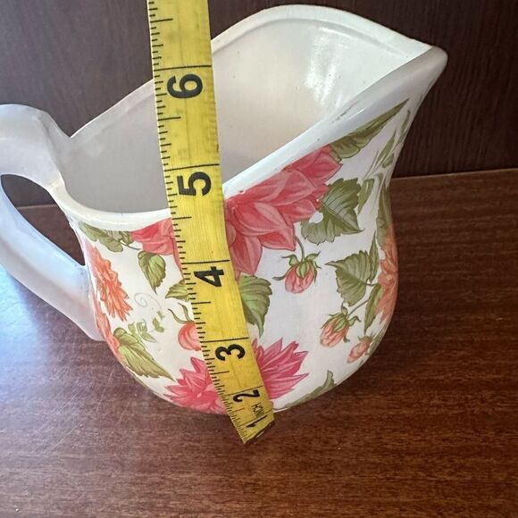 Floral pitcher / planter - Picture 2 of 3